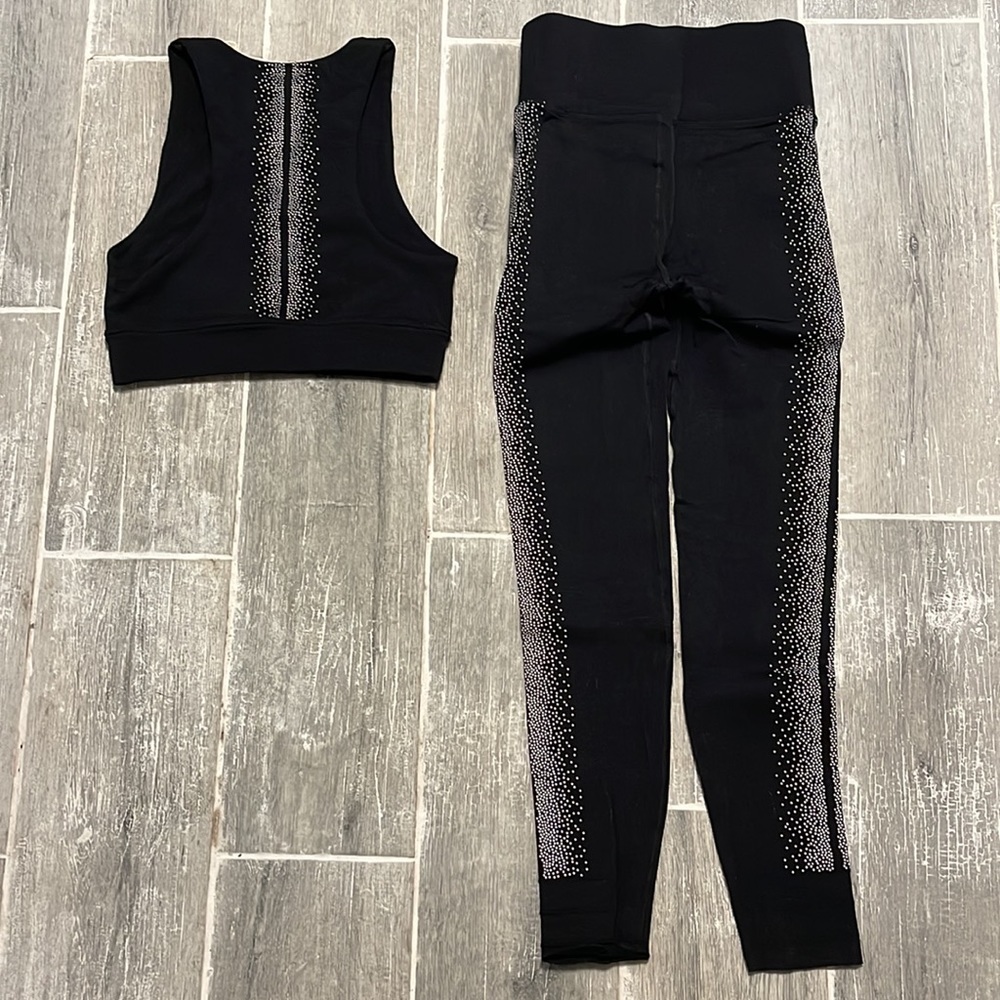 Fabletics Unstoppable Set - image 2